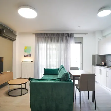 Euphoria Apartment *